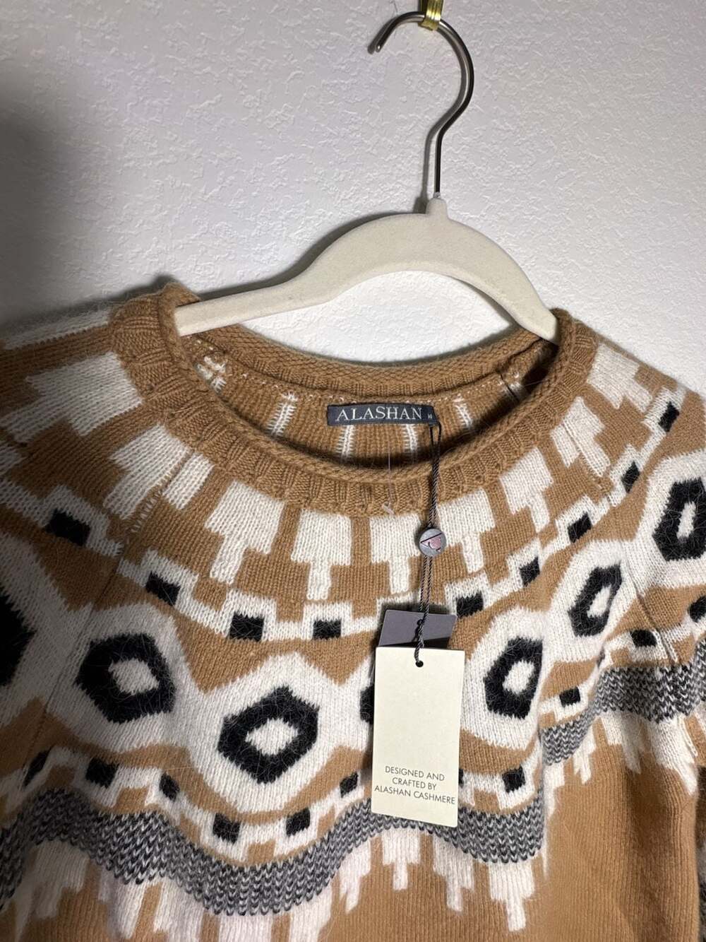 Alashan Cashmere Fair Isle Sweater Tan White Black Size M - Picture 7 of 10